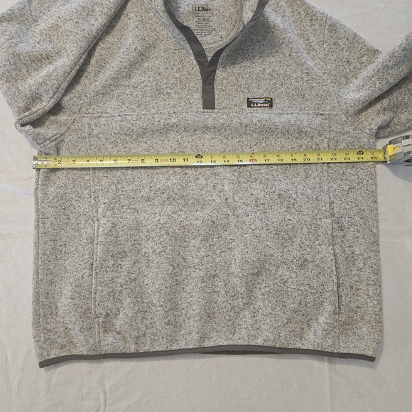 L.L. Bean Men's Gray Crewneck Sweater - Picture 13 of 15